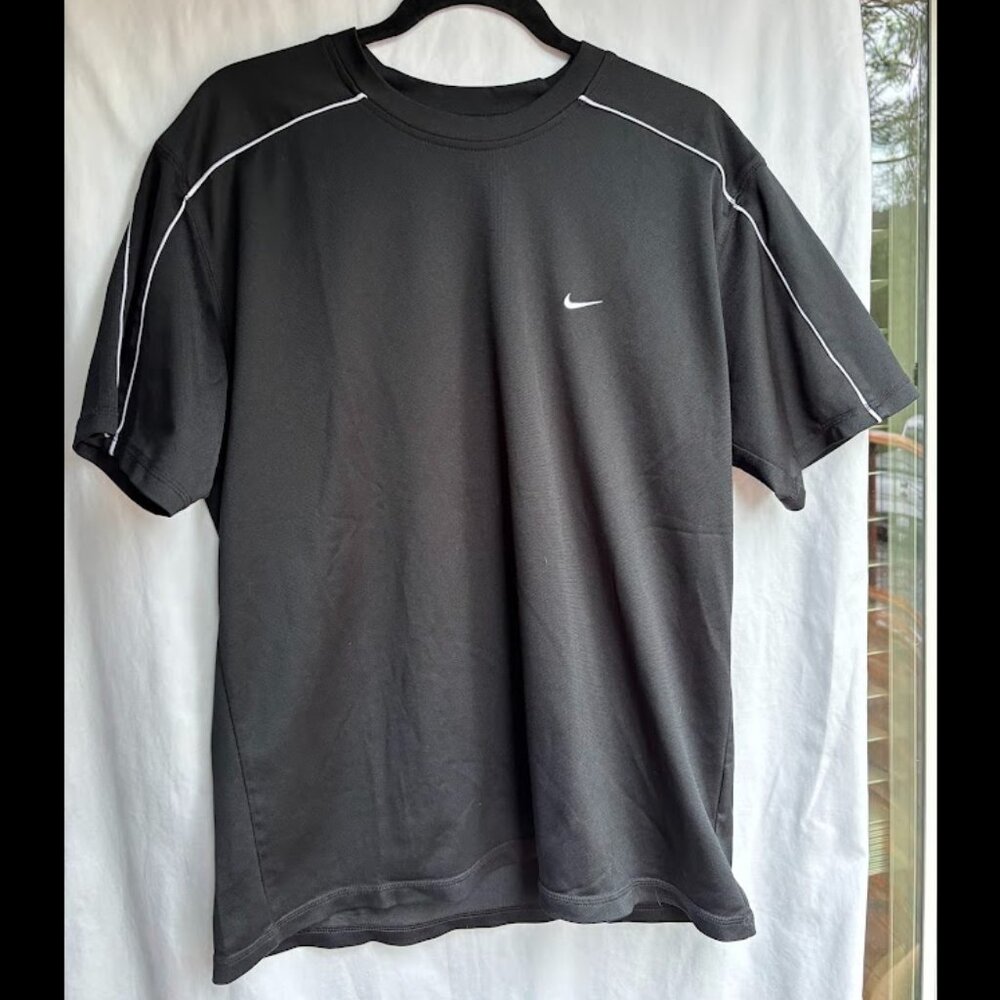 Nike Dri-Fit Black Performance Tee Men’s XL Boxy Athletic Gym Shirt Polyester